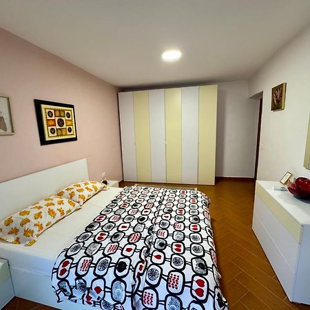Skerdi'S Apartment - City Center Τίρανα Εξωτερικό φωτογραφία